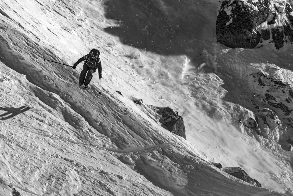 Eli Marina en pleno salto durante el descenso en el Baciver Eli Marina en pleno salto durante el descenso en el Baciver