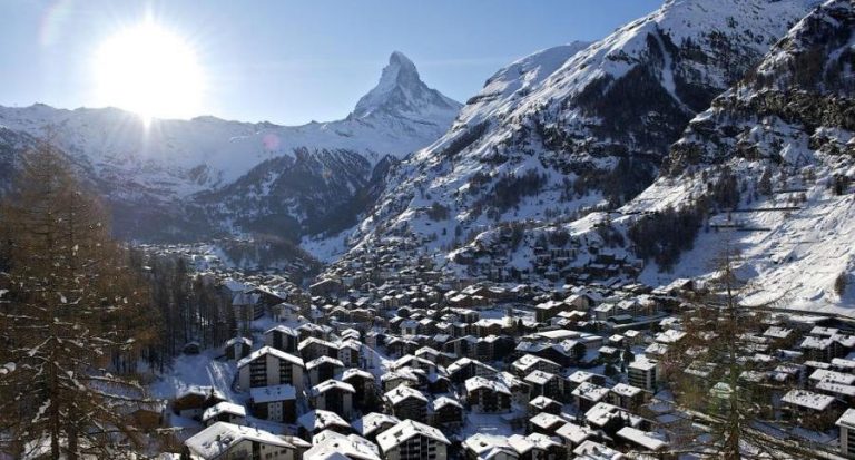 Zermatt, el placer de esquiar todo el año