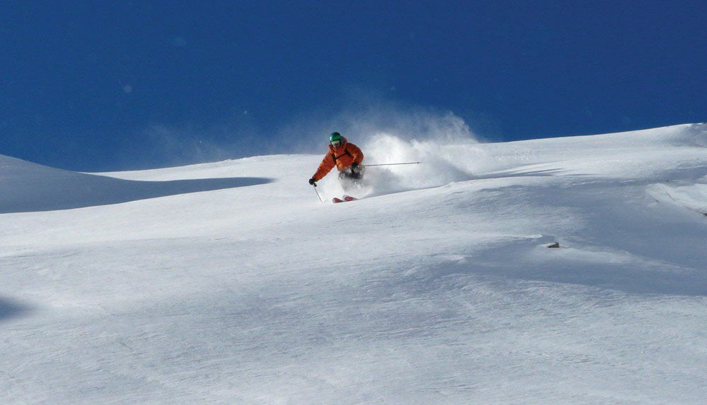 Stubai. Imagen de finales de octubre con la primera gran nevada de polvo profundo.